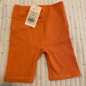 Fabletics 6 inch Biker shorts